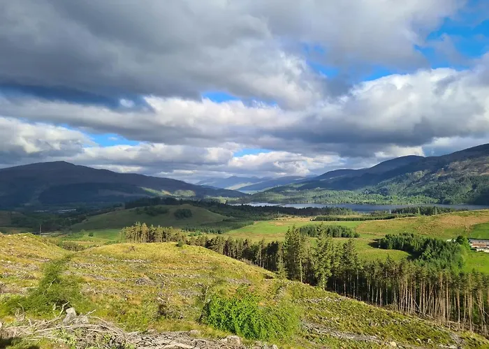 East Lodge, Glenfintaig